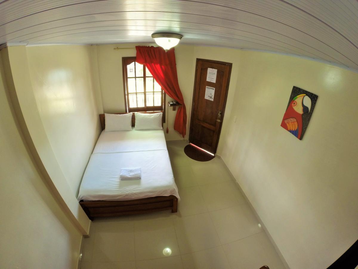 Hostal La Esperanza Leticia Exterior photo